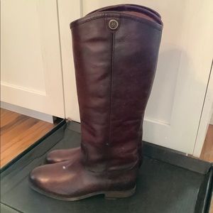 Frye Melissa Button 2 Tall Wine Size 8